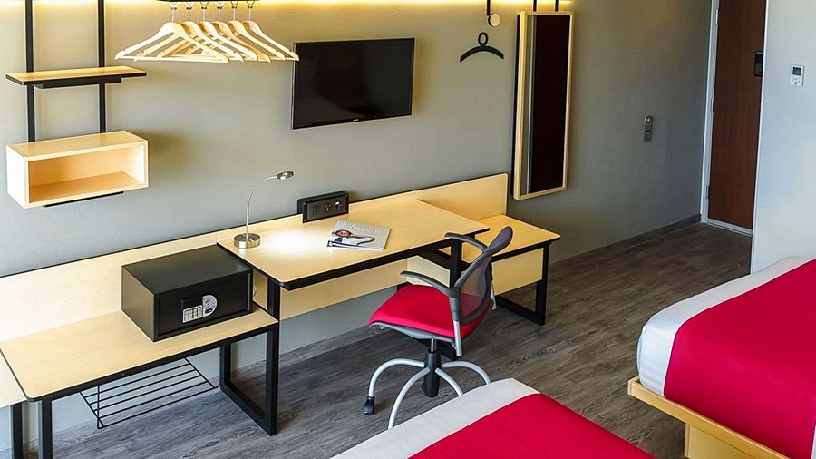 Express By Marriott Galerias Hotel